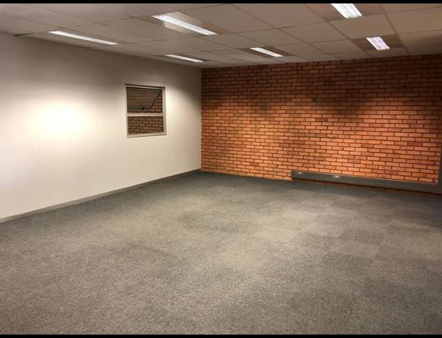 INDUSTRIAL PROPERTY TO RENT IN HENNOPSPARK